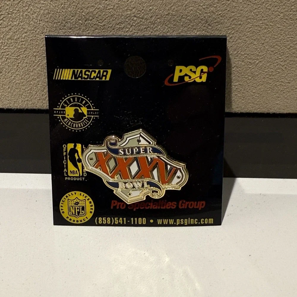 New - Super Bowl XXXV Tampa NFL Pin - Last One!